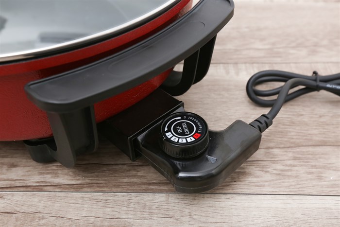 Nồi lẩu điện Mishio MK-112 5 lít Màu Đen - Đỏ