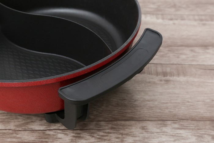 Nồi lẩu điện Mishio MK-112 5 lít Màu Đen - Đỏ