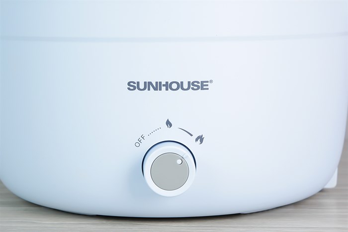 Nồi lẩu điện Sunhouse SHD4528 3.5 lít Màu Xanh dương nhạt