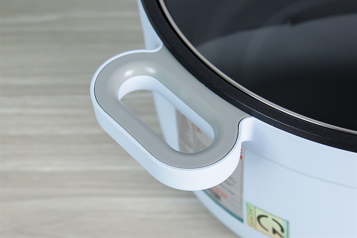 Nồi lẩu điện Sunhouse SHD4528 3.5 lít Màu Xanh dương nhạt