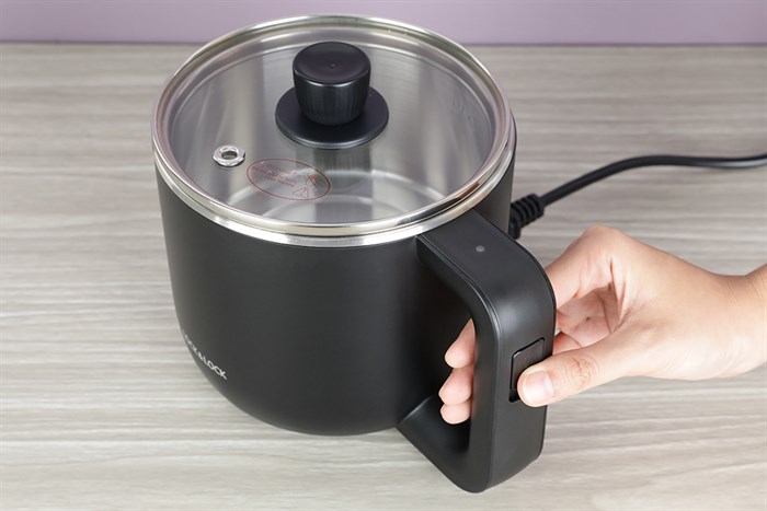 Nồi lẩu điện Lock&Lock EJP116BLK 0.8 lít Màu Đen