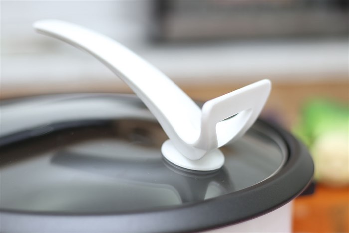 Nồi lẩu điện Sunhouse SHD 4521 3 lít Màu Trắng