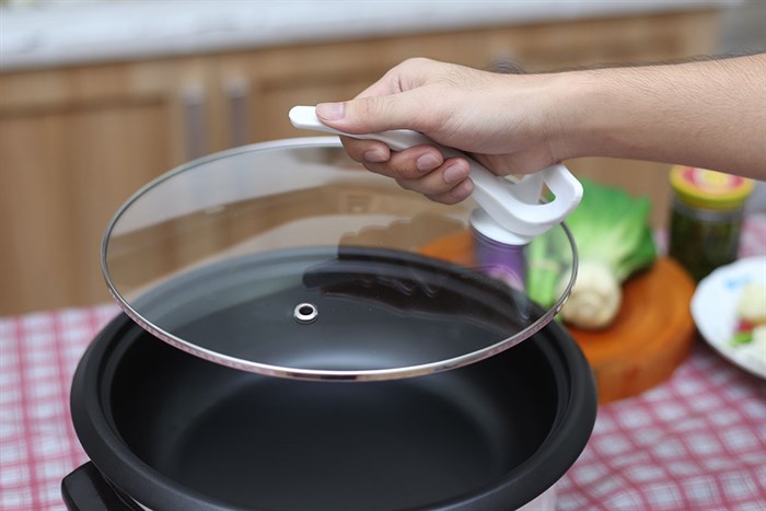 Nồi lẩu điện Sunhouse SHD 4521 3 lít Màu Trắng