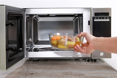 Đa chức năng: Nấu, hâm nóng, rã đông và nướng - Lò vi sóng Teka MWE 210G 21 lít