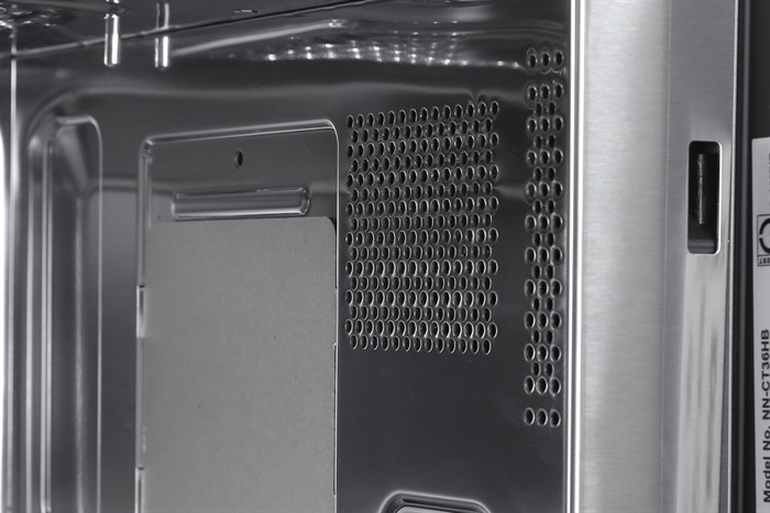 Lò vi sóng có nướng Panasonic NN-CT36HBYUE 23 lít Màu Bạc