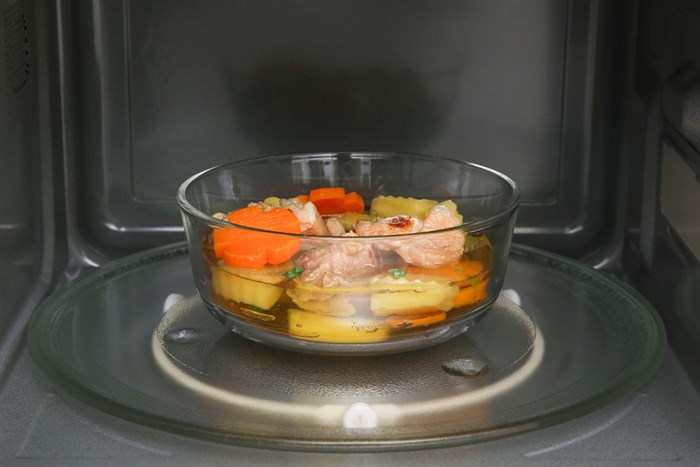 Lò vi sóng Panasonic NN-ST65JBYUE 32 lít Màu Đen