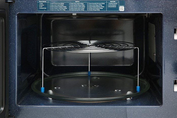 Lò vi sóng có nướng Samsung MG30T5018CK/SV 30 lít Màu Đen