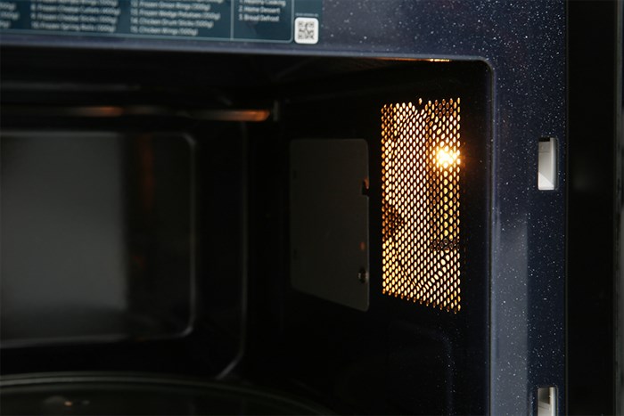 Lò vi sóng có nướng Samsung MG30T5018CK/SV 30 lít Màu Đen