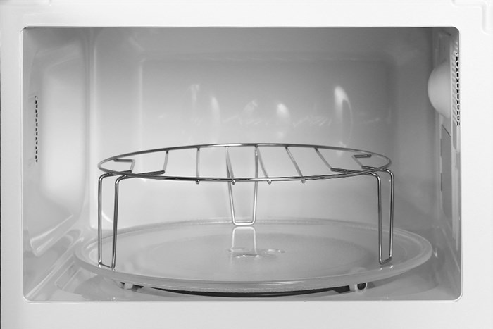 Lò vi sóng có nướng BlueStone MOB-7716 20 lít Màu Đen