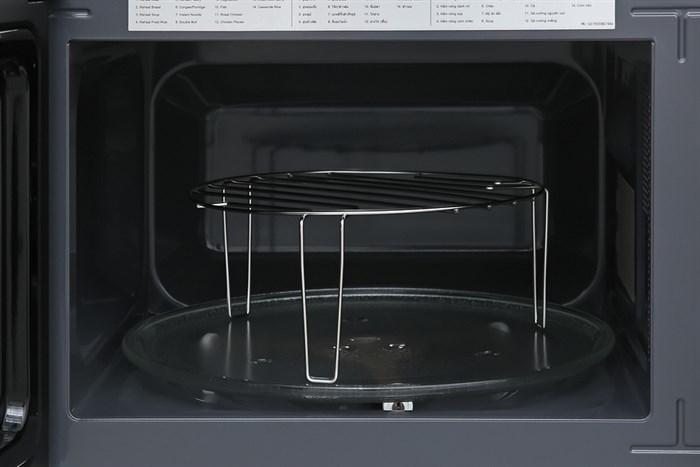 Lò vi sóng có nướng Panasonic NN-GT35NBYUE 24 lít Màu Đen