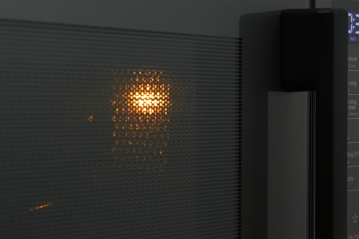 Lò vi sóng có nướng Electrolux EMG25D22BM 25 lít Màu Đen