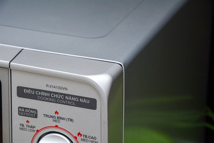 Lò vi sóng Sharp R-21A1(S)VN 22 lít Màu Xám