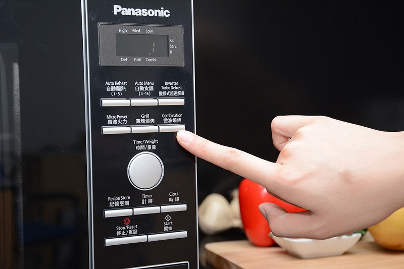 Panasonic NN-GD371MYUE 23 lít