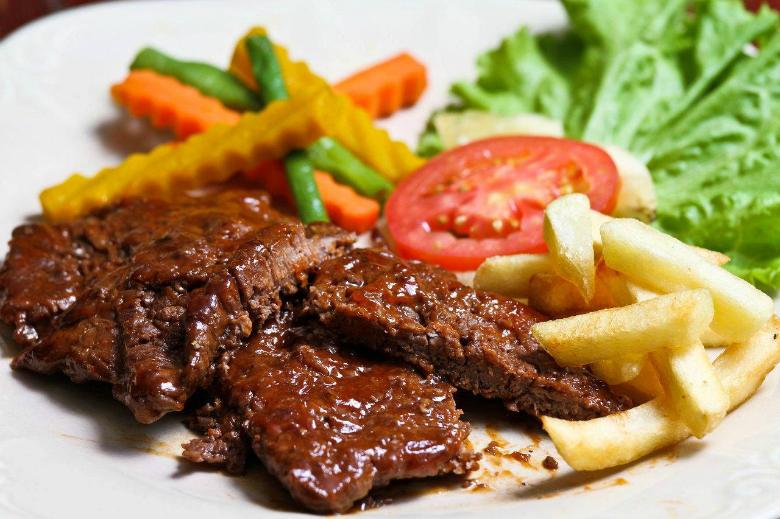 Chức năng nấu nướng kết hợp giúp món ăn chín đều và thơm ngon Chức năng nấu nướng kết hợp giúp món ăn chín đều và thơm ngon