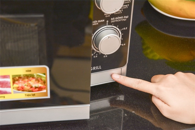 Lò vi sóng có nướng Sharp R-G222VN-S 20 lít Màu Xám