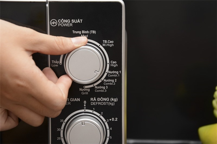 Lò vi sóng có nướng Sharp R-G222VN-S 20 lít Màu Xám