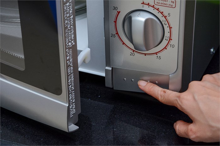 Lò vi sóng Sharp R-20A1(S)VN 22 lít Màu Đen - Xám