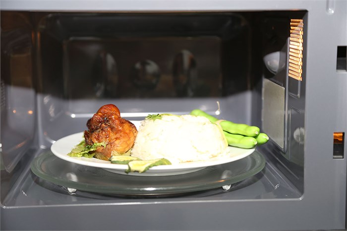 Lò vi sóng Sharp R-G273VN-B 20 lít