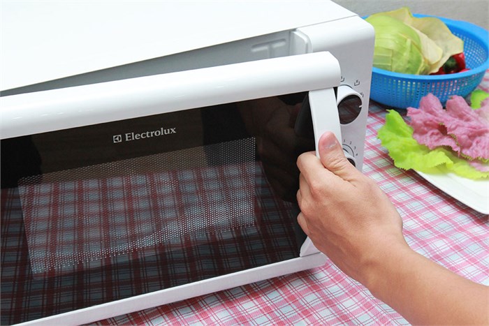 Lò vi sóng Electrolux EMM2009W 20 lít Màu Trắng