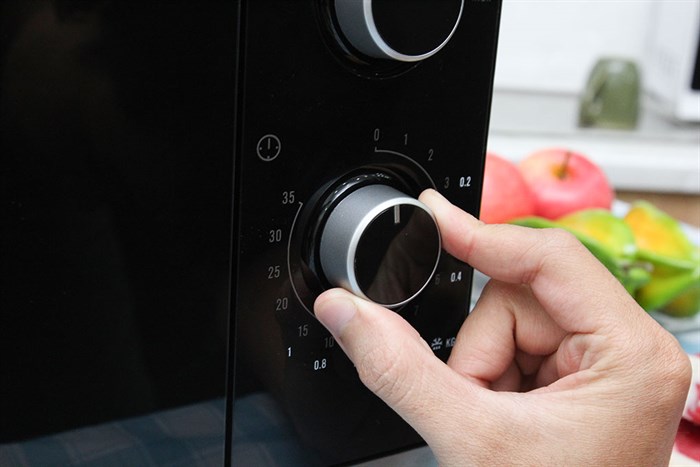 Lò vi sóng Electrolux EMM2308X 23 lít Màu Đen - Xám