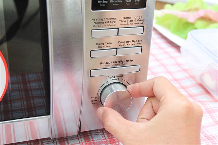 Lò vi sóng có nướng Sharp R-G620 VN (ST) 20 lít Màu Inox