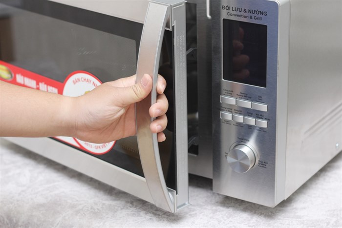 Lò vi sóng Sharp R-C942VN - ST 42 lít Màu Xám