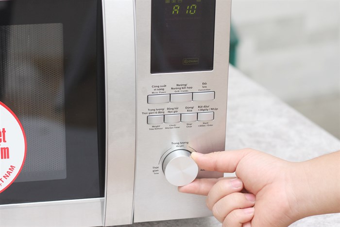 Lò vi sóng Sharp R-C942VN - ST 42 lít Màu Xám