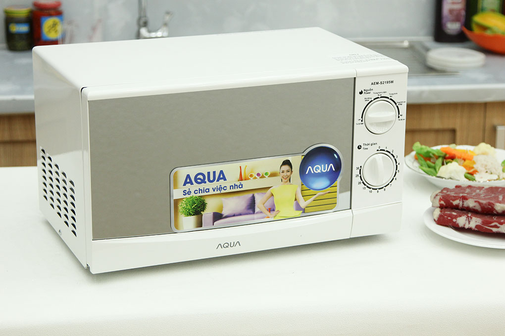 Hướng dẫn Cách sử dụng lò vi sóng Aqua AEM-S2195W để nấu ăn nhanh và tiện lợi