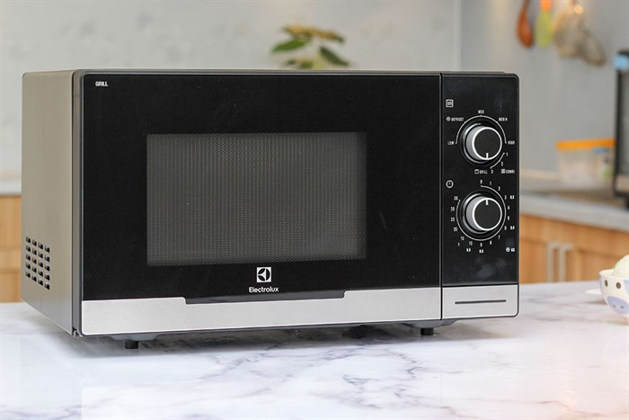 Lò vi sóng có nướng Electrolux EMM2318X 23 lít Màu Đen