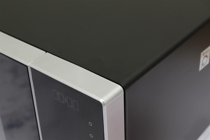 Lò vi sóng Electrolux EMS3087X 30 lít Màu Đen