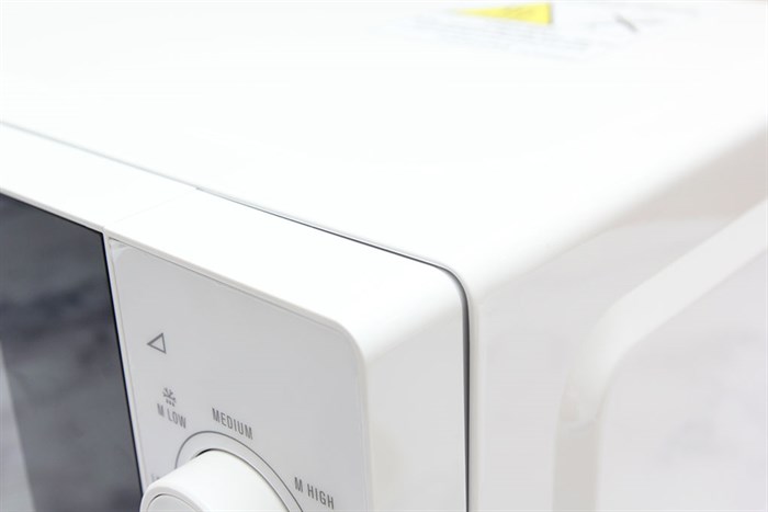 Lò vi sóng có nướng Electrolux EMM2022GW 20 lít Màu Trắng