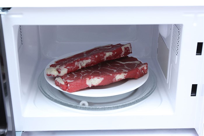 Lò vi sóng Electrolux EMM2022MW 20 lít Màu Trắng