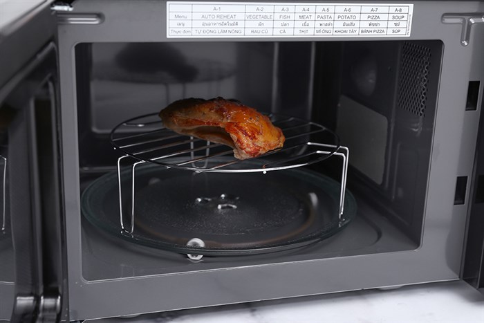 Lò vi sóng có nướng Electrolux EMS2027GX 20 lít Màu Xám