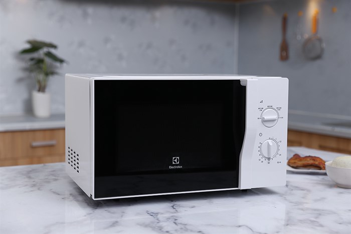 Lò vi sóng Electrolux EMM2322MW 23 lít Màu Trắng