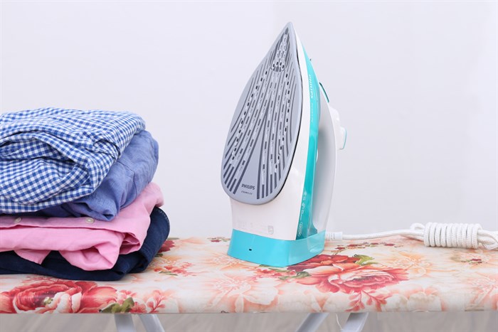 Bàn ủi hơi nước Philips GC2992 2300W Màu Xanh ngọc