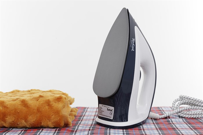 Bàn ủi khô Tefal FS2620LO 1200W Màu Xanh Dương