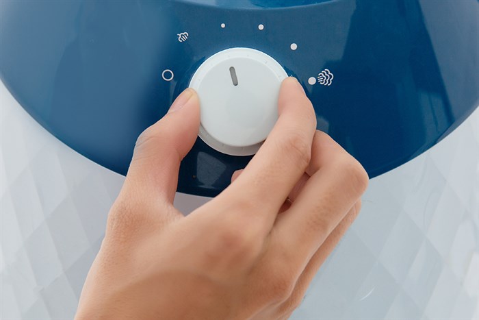 Bàn ủi hơi nước đứng Philips GC518 1600W Màu Trắng - Xanh