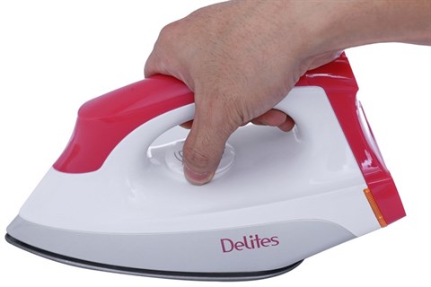 Dễ tùy chỉnh -Bàn ủi khô Delites BUK03 Hồng