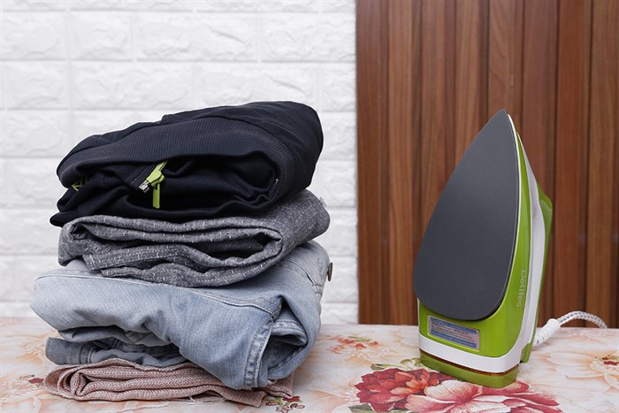 Bàn ủi khô Delites BUK03 Màu Xanh lá