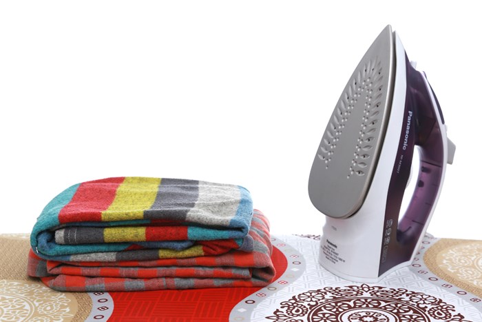 Bàn ủi hơi nước Panasonic NI-M300TVRA 1800W Màu Tím