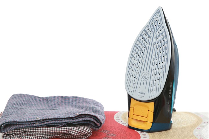 Bàn ủi hơi nước Philips GC4938 3000W Màu Xanh dương đậm