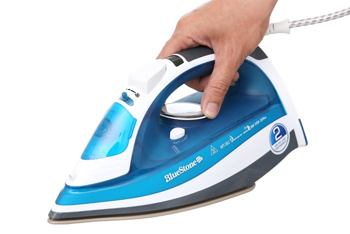 Bàn ủi hơi nước BlueStone SIB-3831 2200W Màu Xanh Dương
