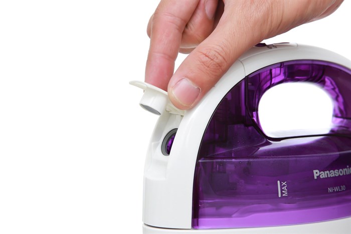 Bàn ủi hơi nước không dây Panasonic NI-WL30VRA 1550W Màu Tím than