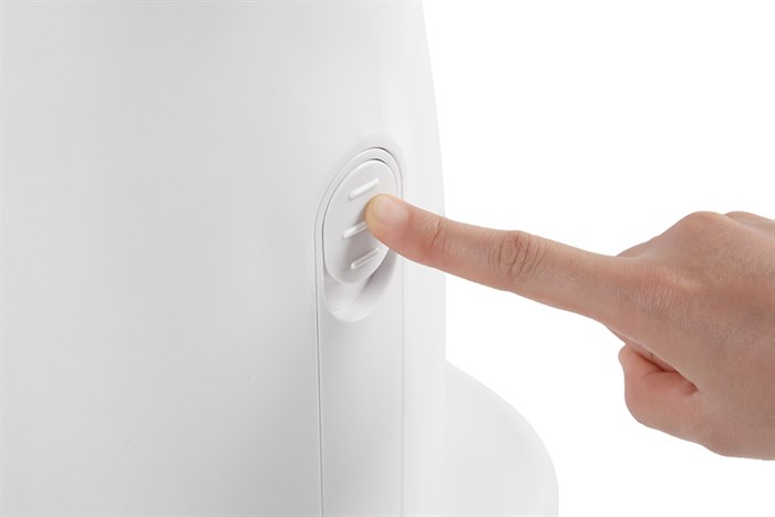 Bàn ủi hơi nước đứng Kangaroo KG-75B8 1580W Màu Trắng