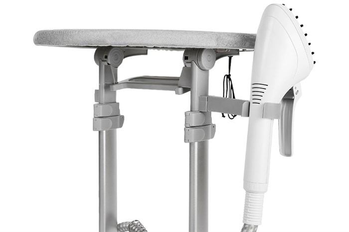 Bàn ủi hơi nước đứng Kangaroo KG-75B8 1580W Màu Trắng