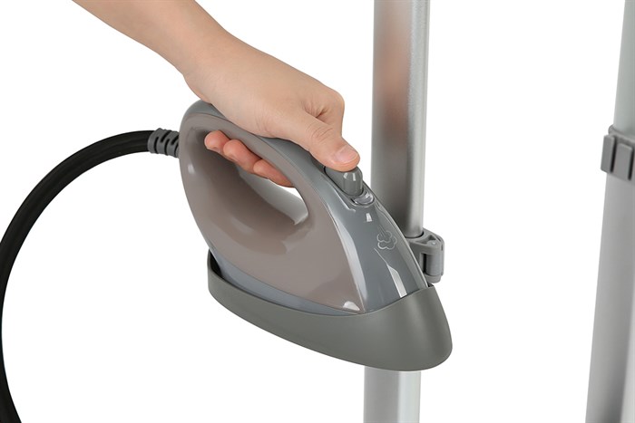 Bàn ủi hơi nước đứng Kangaroo KG-75B11 2180W Màu Vàng đồng