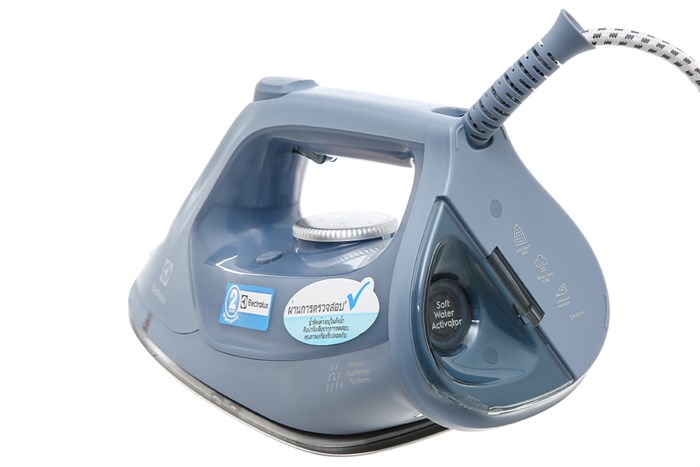 Bàn ủi hơi nước Electrolux E7SI1-80DB 2600W Màu Xanh