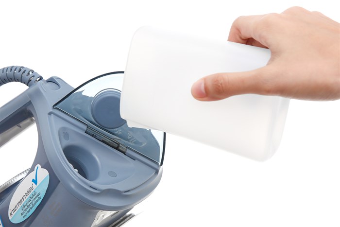 Bàn ủi hơi nước Electrolux E7SI1-80DB 2600W Màu Xanh