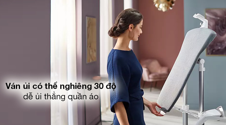 Bàn ủi hơi nước đứng Philips GC625/29 - Ván ủi (đế ủi) thiết kế có thể nghiêng 30 độ, mặt đỡ cứng cáp, dễ tạo nếp gấp, ủi thẳng quần áo