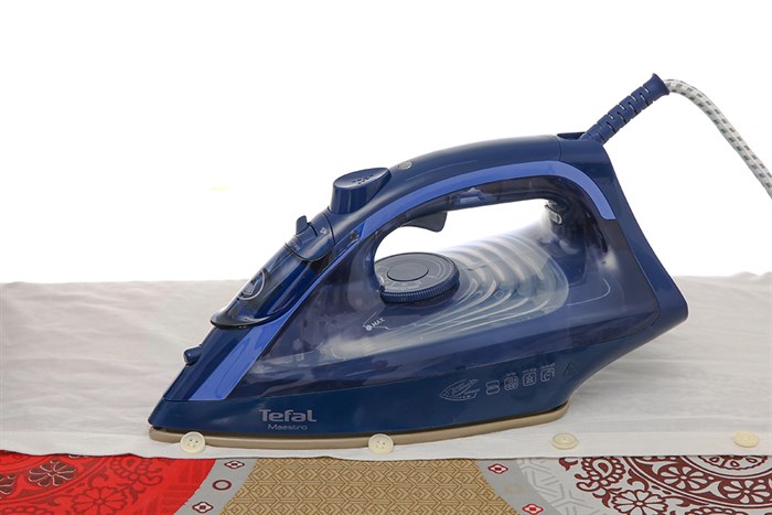 Bàn ủi hơi nước Tefal FV1849E0 2400W Màu Xanh Navy